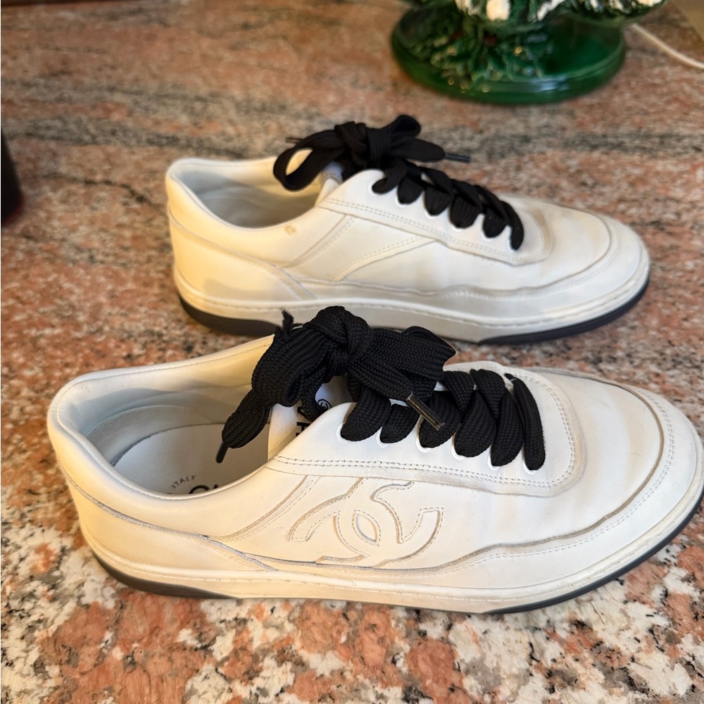 CHANEL Cream Sneakers with Black Accents